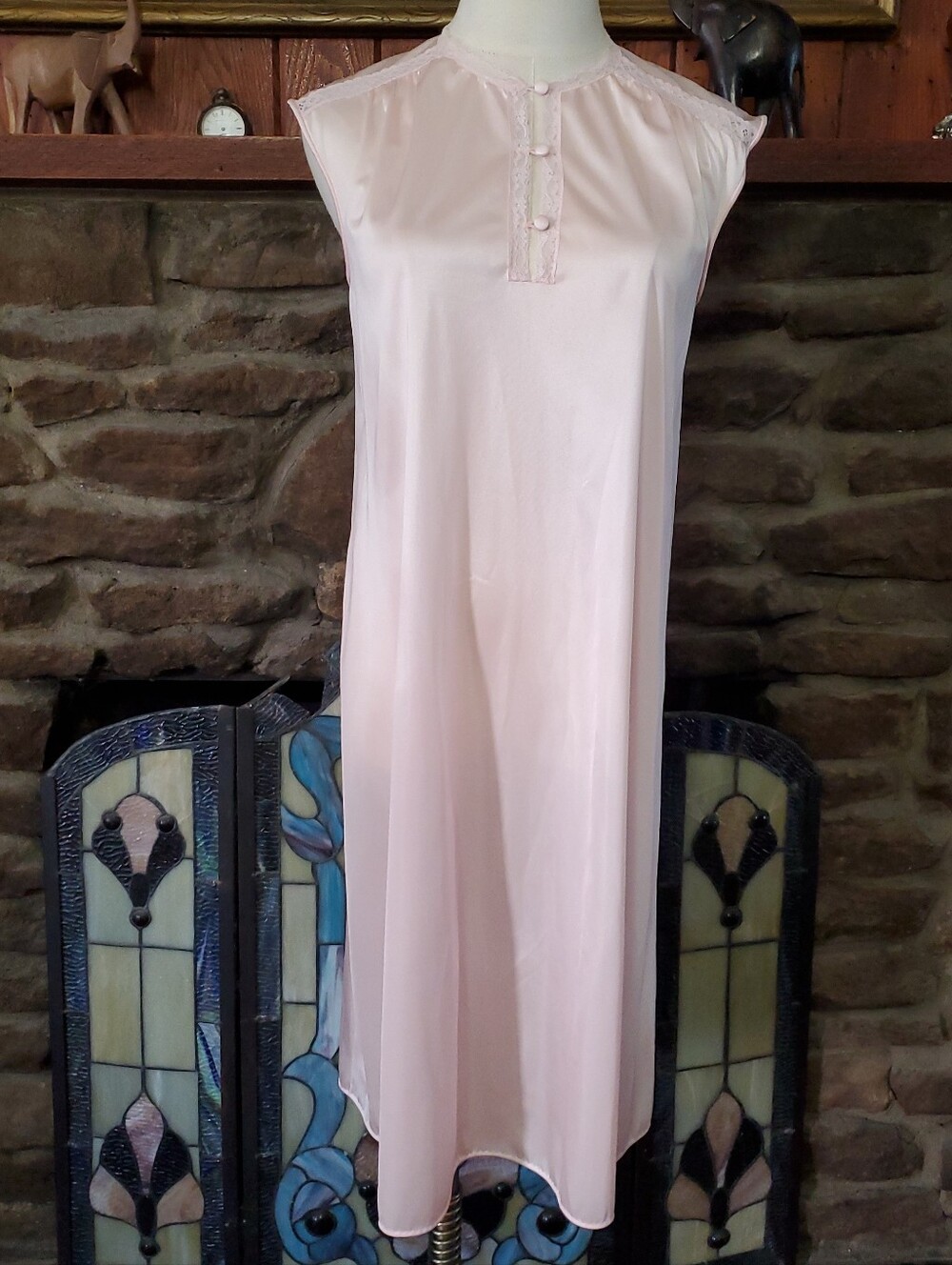 Vanity Fair Vintage Pink Satin Sleeveless Midi Nightgown Buttons USA Small